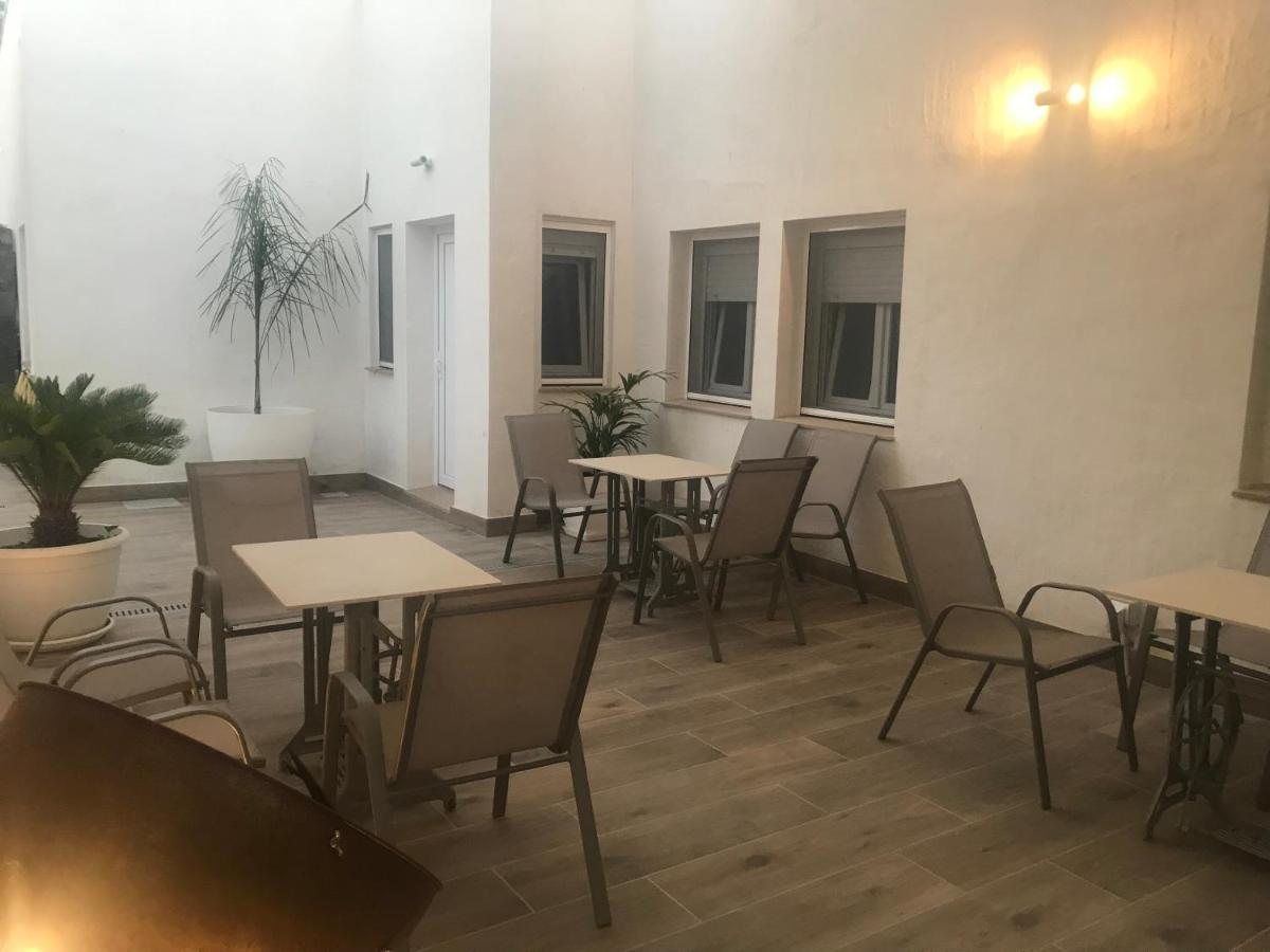 Cal Xot Guest House El Poblenou del Delta Luaran gambar