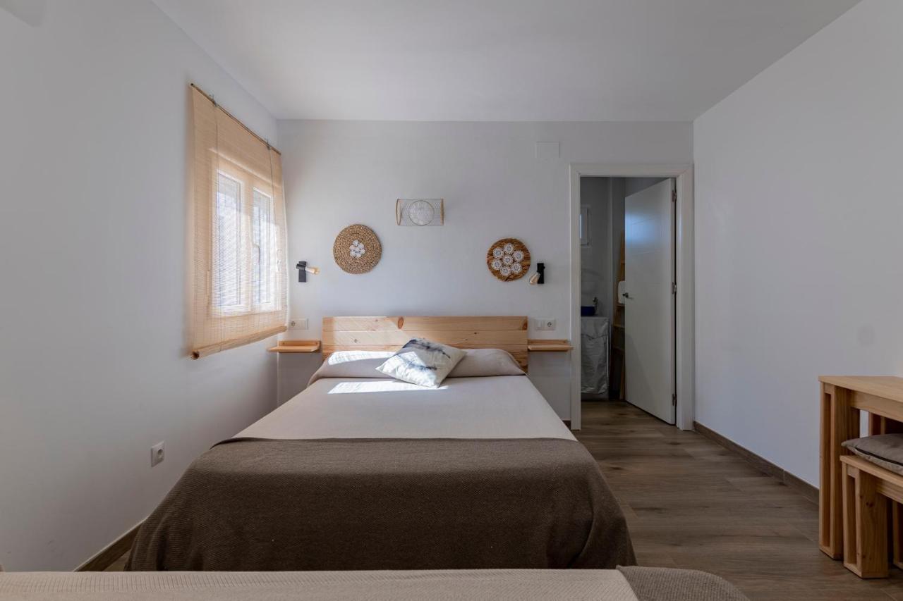 Cal Xot Guest House El Poblenou del Delta Luaran gambar