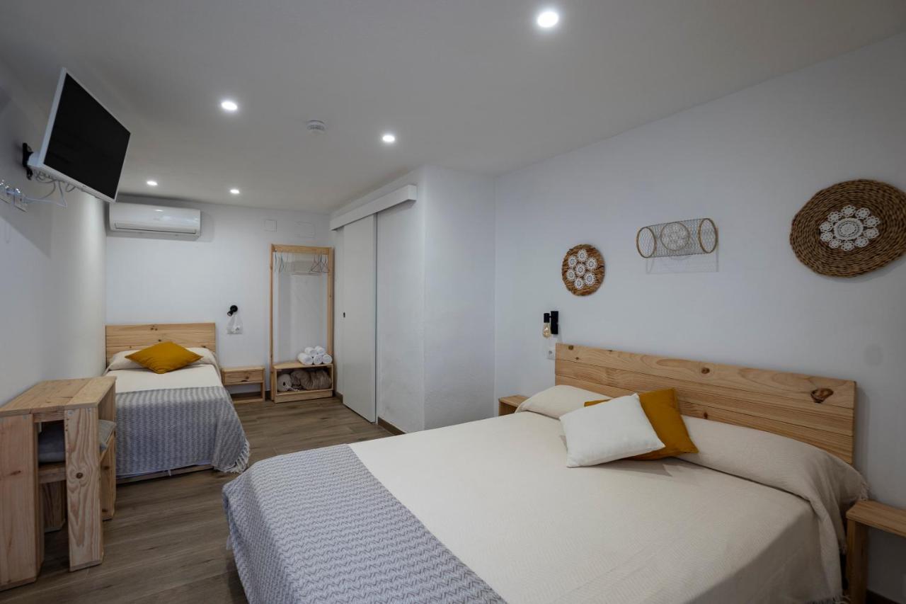 Cal Xot Guest House El Poblenou del Delta Luaran gambar
