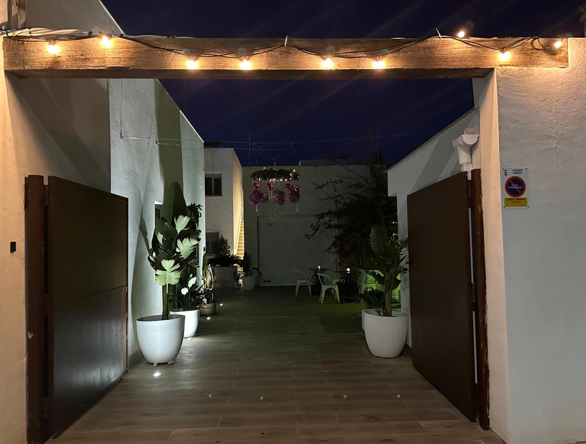 Cal Xot Guest House El Poblenou del Delta Luaran gambar